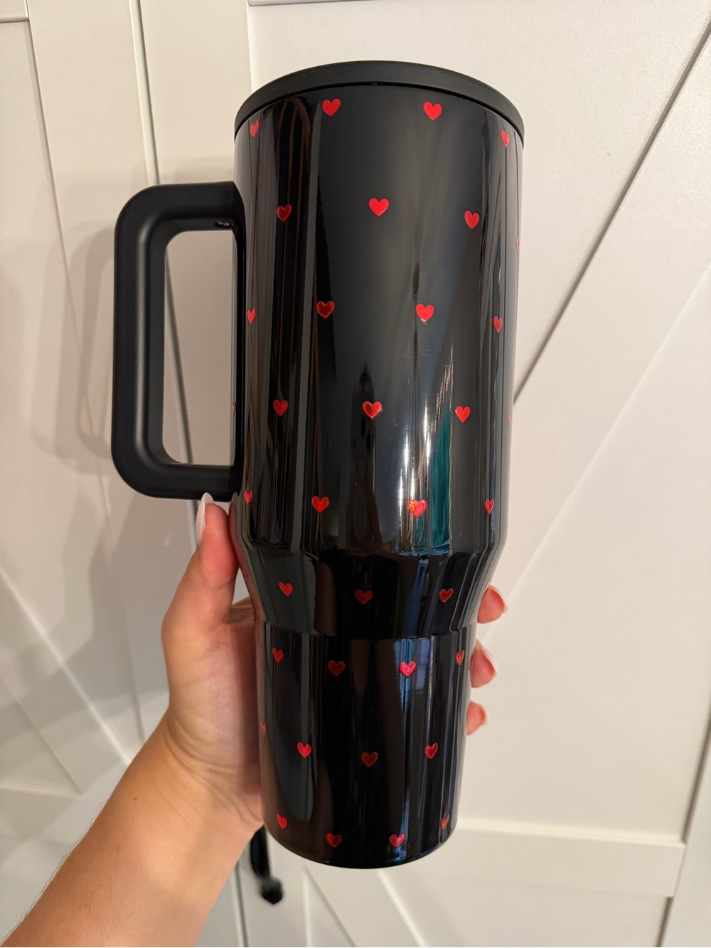 BNWT HydroJug 40oz Traveler, Queen of Hearts - Picture 2 of 4